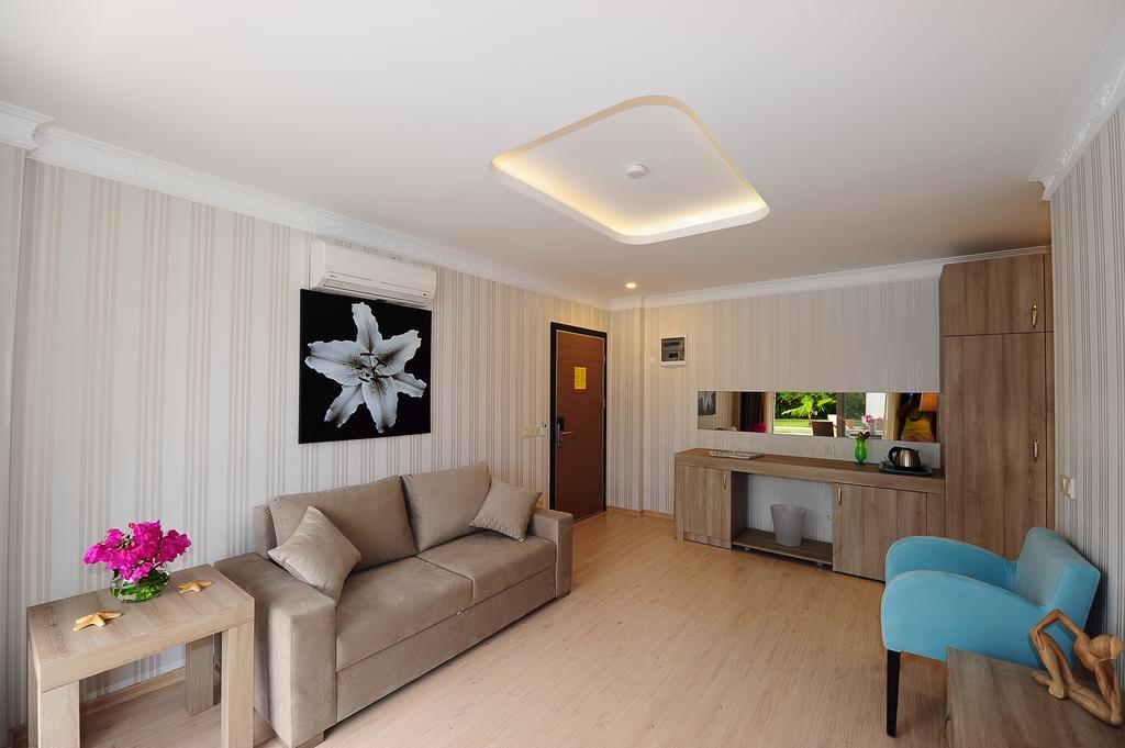 Delita Suite Hotel Turkbuku Golturkbuku Habitación foto