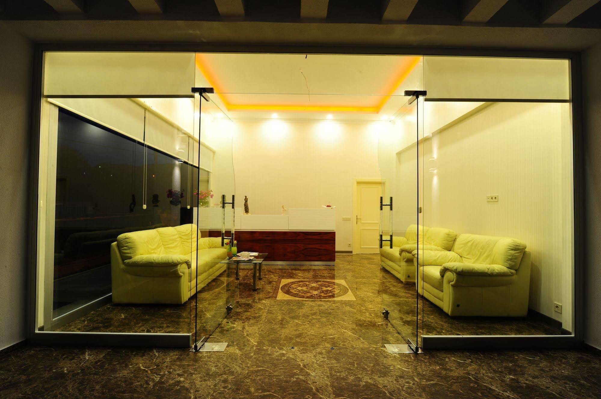 Delita Suite Hotel Turkbuku Golturkbuku Exterior foto